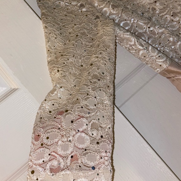 Dress - Picture 3 of 5